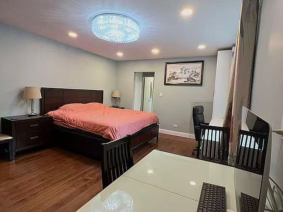 4th image of 14444 41st Ave APT 5F