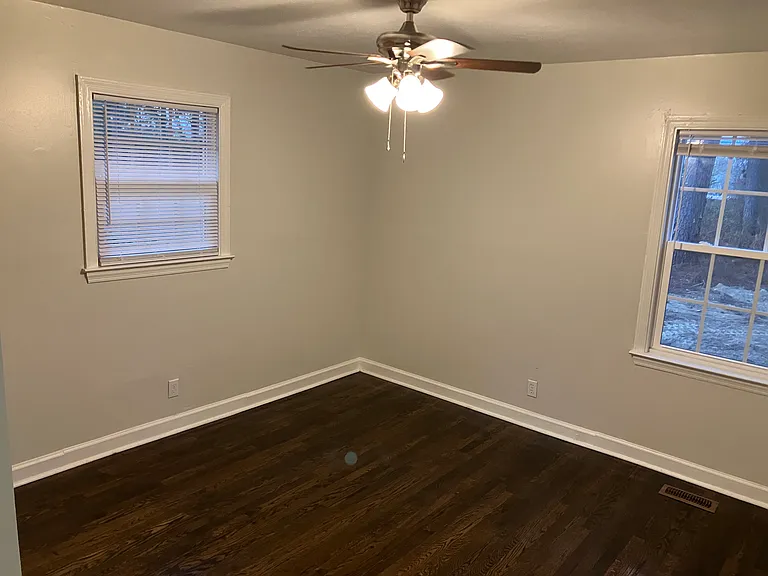 1509 Acacia Dr — Photo 6