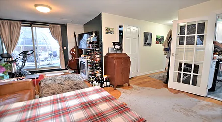 Rented by Manhattan Realty Group