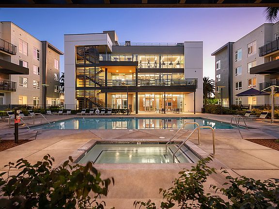 5th image of 5700 Village Oaks Dr APT 1234