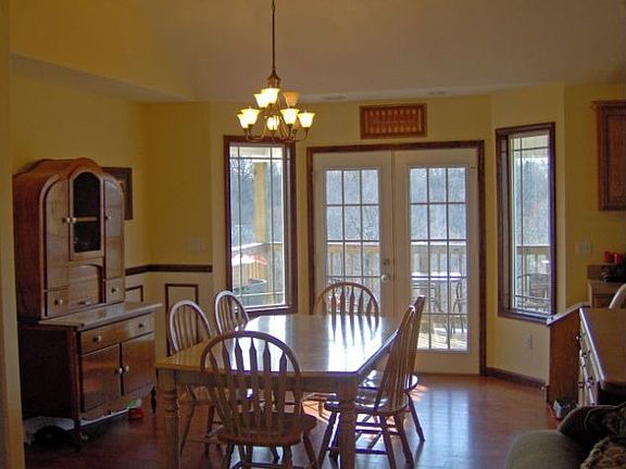 Dining Area opens to back deck