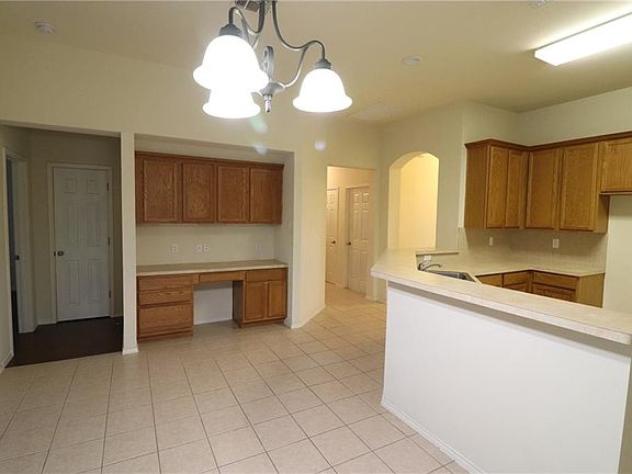 5th image of 2128 Deniro Dr