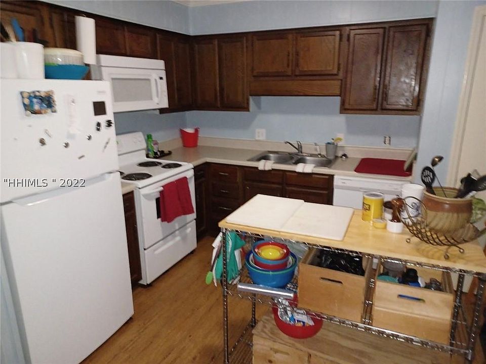 1st image of 104 Cordillo Pkwy APT F3