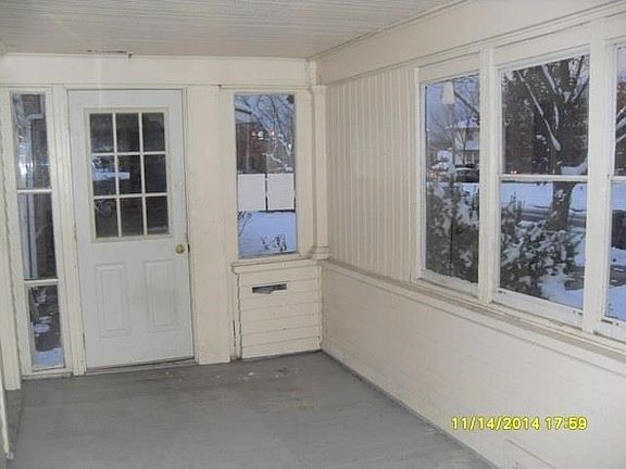 2nd image of 1229 Blaine Ave