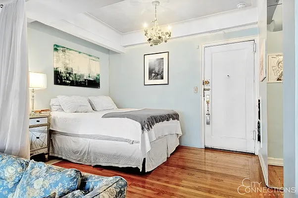 Sold by City Connections Realty | media 3