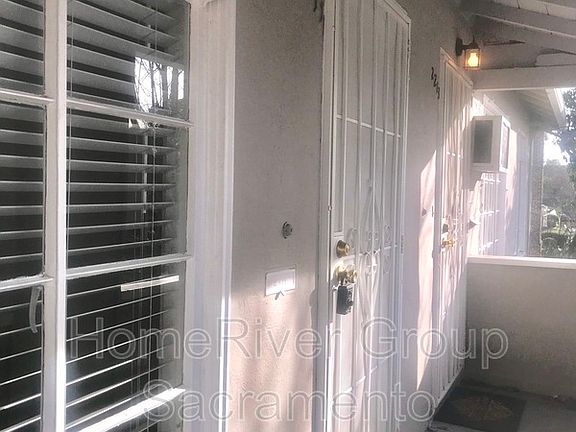 3rd image of 2211 11th Ave