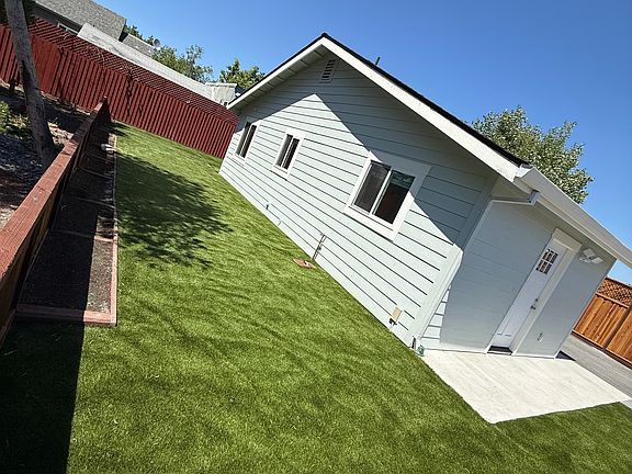 2nd image of 1205 Keiser Ave