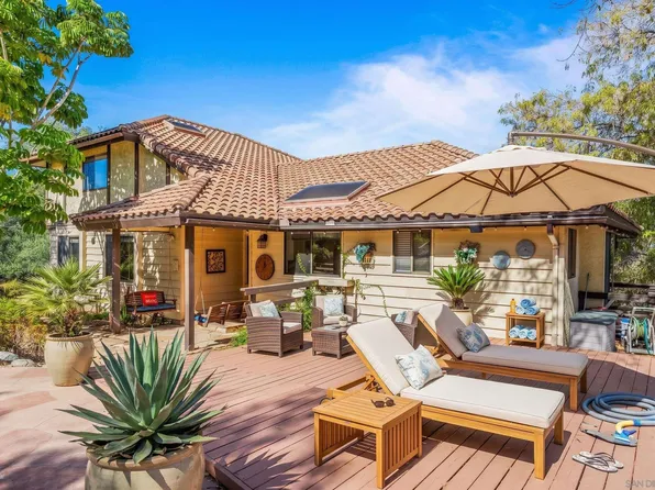 3209 Mary Ln, Escondido, CA 92025
