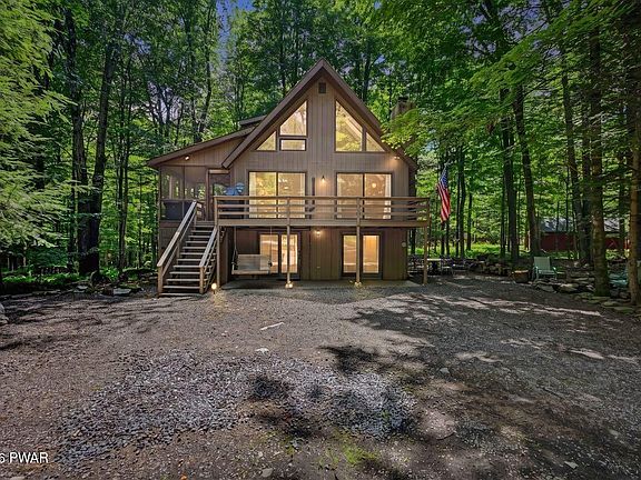 4th image of 8 Deerfield Ct