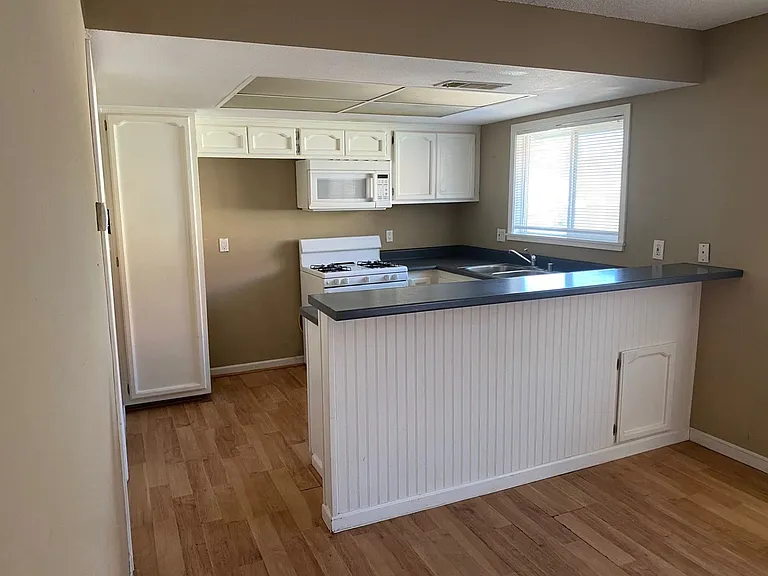 5748 Tilton Ave — Photo 9