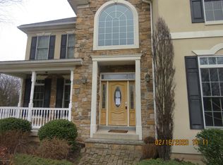 122 Erica Way, Stroudsburg, PA 18360