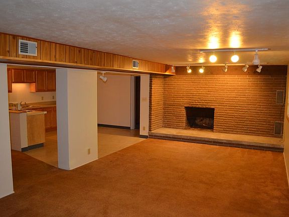 5th image of 7997 Rolling Hills Dr #B