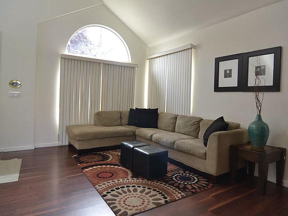 2nd image of 34288 Eucalyptus Ter