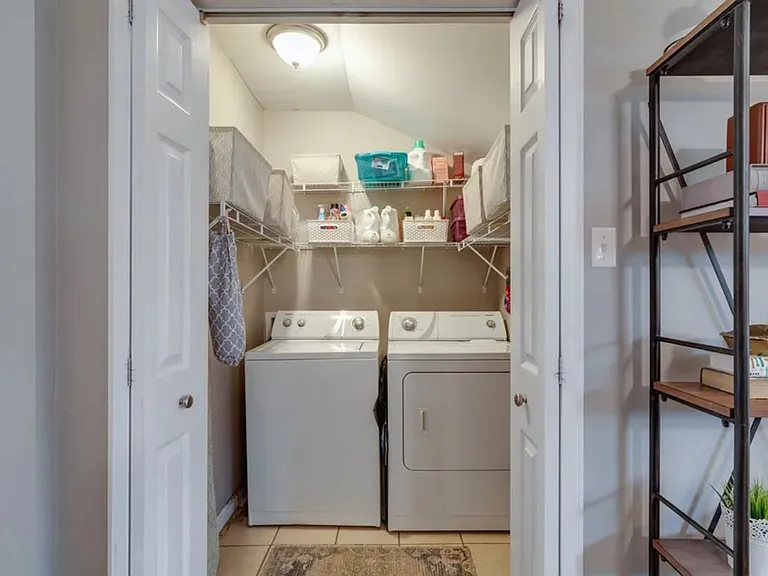 3878 Lytle Cir — Photo 14
