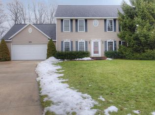 4508 Sheldon Oak Ct, Hudsonville, MI 49426