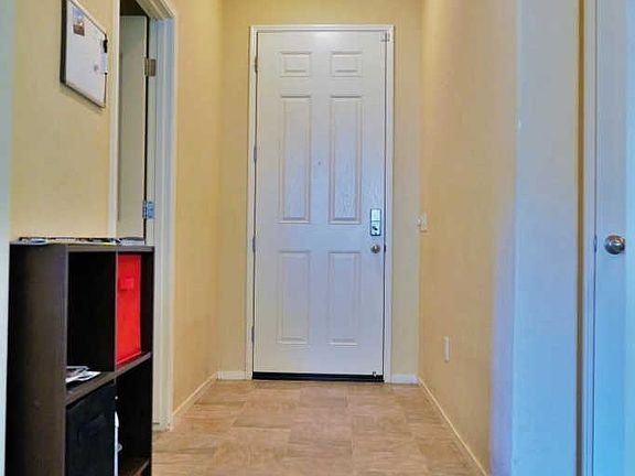 4th image of 1401 W Sidonia St