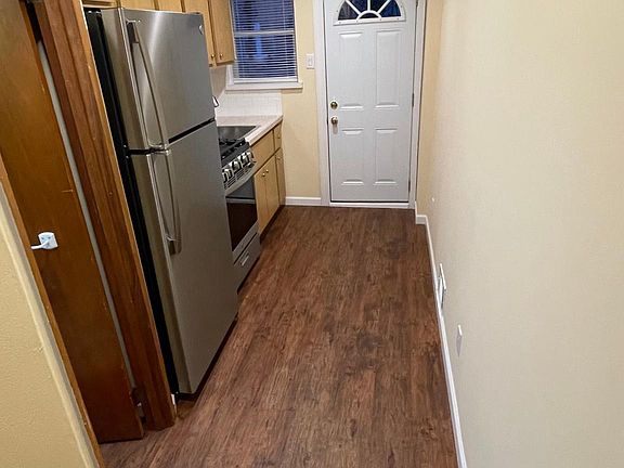 5th image of 2713 S Alder St #1