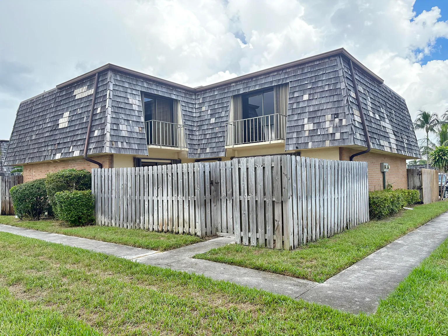2 bed, 2.0 bath, 1232 sqft, $2,500 — Photo 1