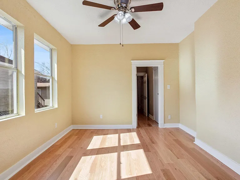 1426 Alvar St — Photo 8