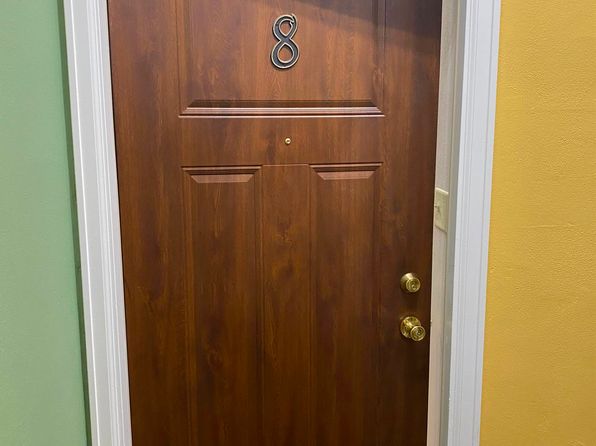 109 S Main St APT 8