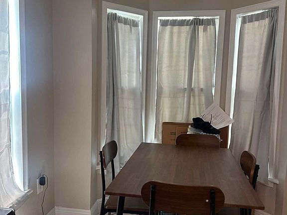 5th image of 2201 Coach House Blvd APT 10