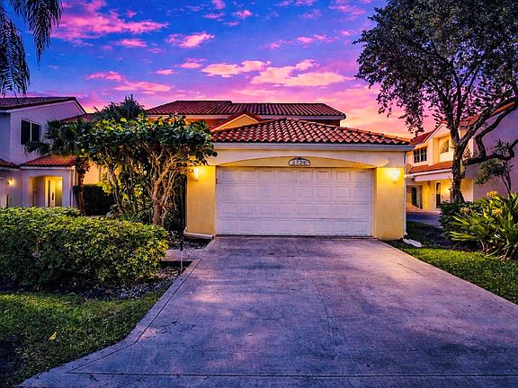 2nd image of 3130 N 38th Avenue