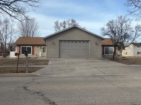 37 21st St, Fond Du Lac, WI