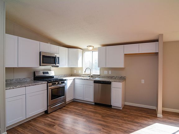 5th image of 4090 E White Water Dr