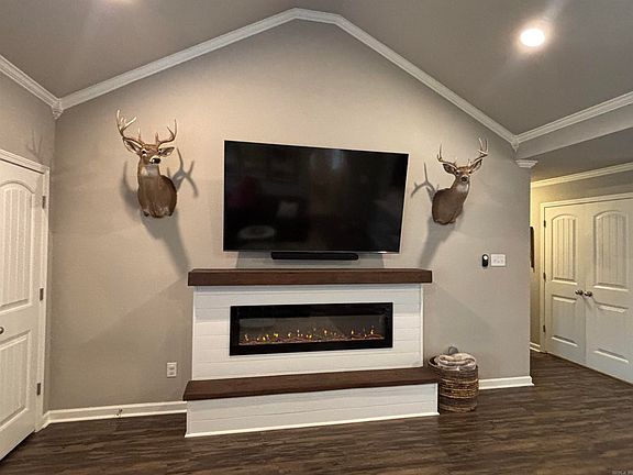 2nd image of 153 Meadow Dr