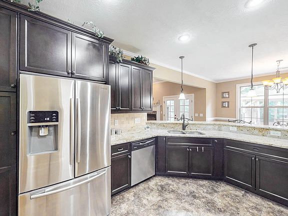 5th image of 5091 Glastonbury Ct