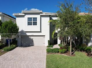 4375 Ficus St, Hollywood, FL 33021