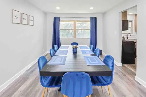 1146 Tiverton Ct — Photo 10