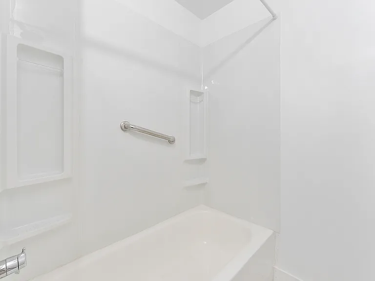 1915 NE 16th Ave #3 — Photo 17