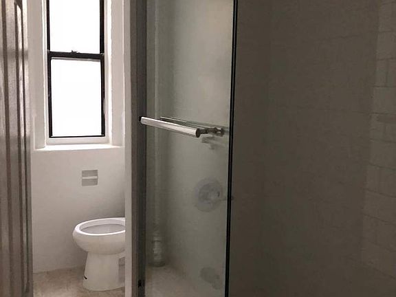 5th image of 603 Academy St APT 2A