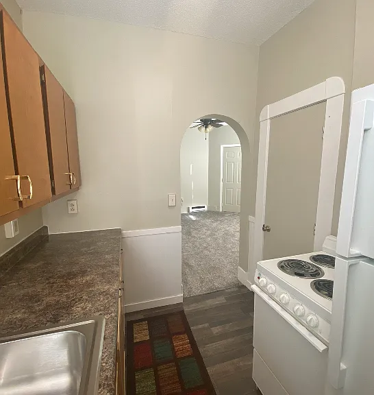 618 10th Ave N #3 — Photo 6