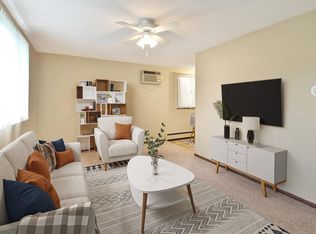 2950 Highcrest Rd #1B-1BA-585SQFT, Saint Paul, MN 55113