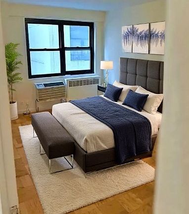 5th image of 350 W 51st St APT 3H