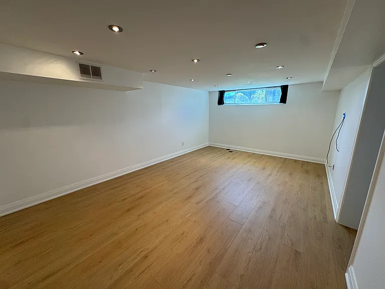 26 Holcolm Rd — Photo 10