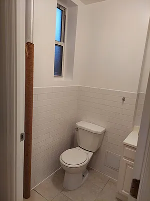 Rented by Douglas Elliman | media 7