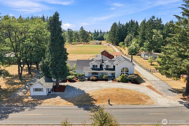 3rd image of 20200 50th Avenue