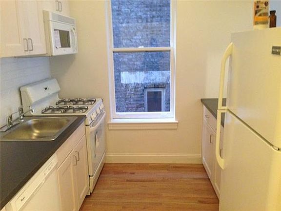 3rd image of 49 E 78th St Ste 4A