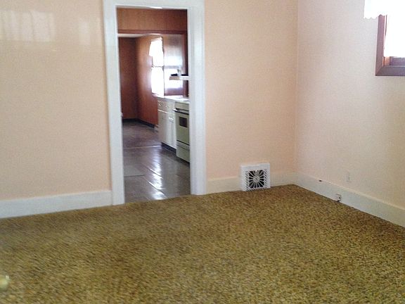 3rd image of 408 N Mason St