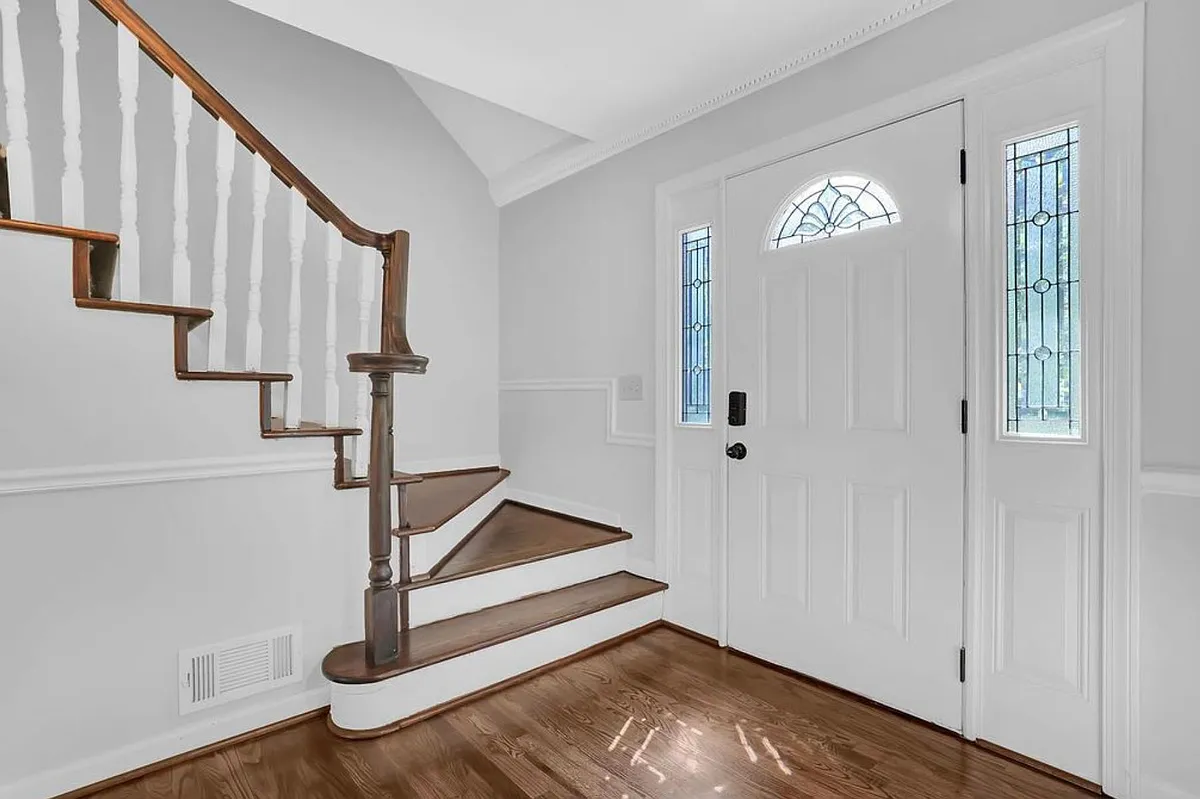 Building Photo - 310 Clear Spring Ct