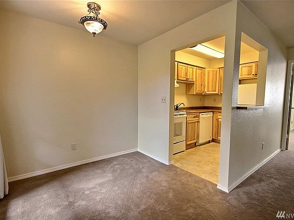4th image of 3425 S 176th St Unit 137