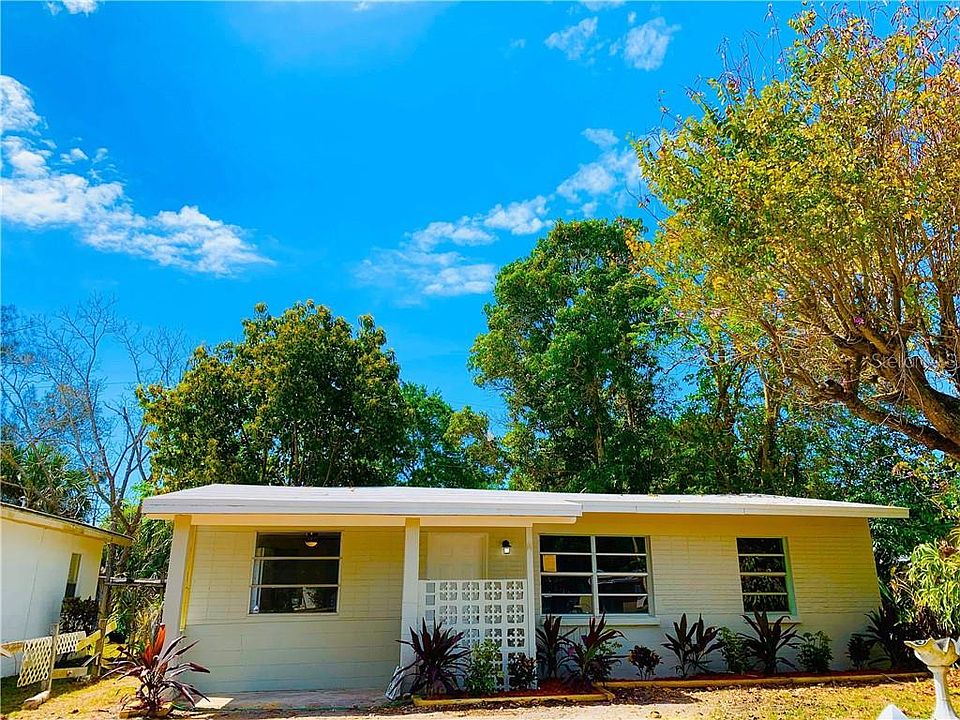 1st image of 2831 Palmadelia Ave