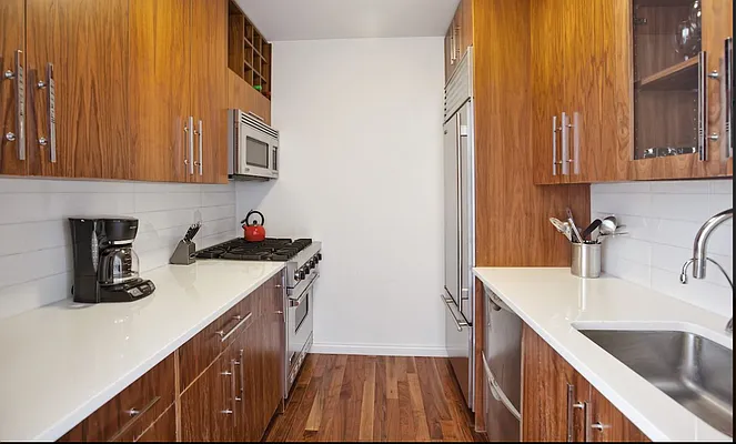 Rented by Bond New York | media 15