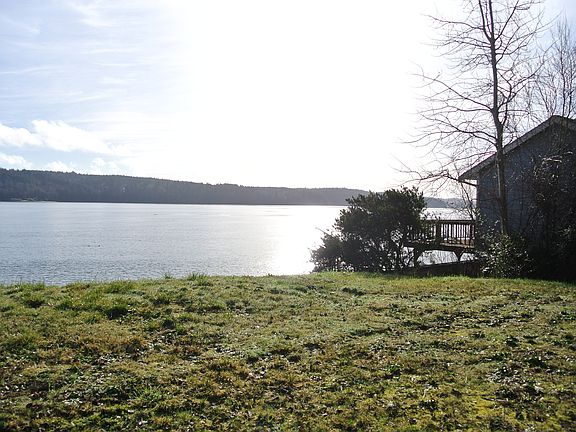 3rd image of 13229 SE Shoreline Dr