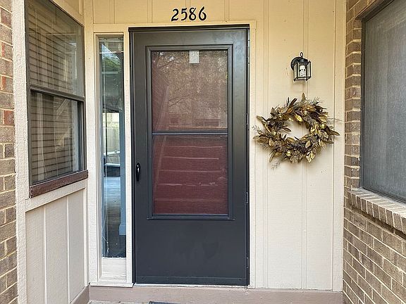 3rd image of 2586 Glengyle Dr #134