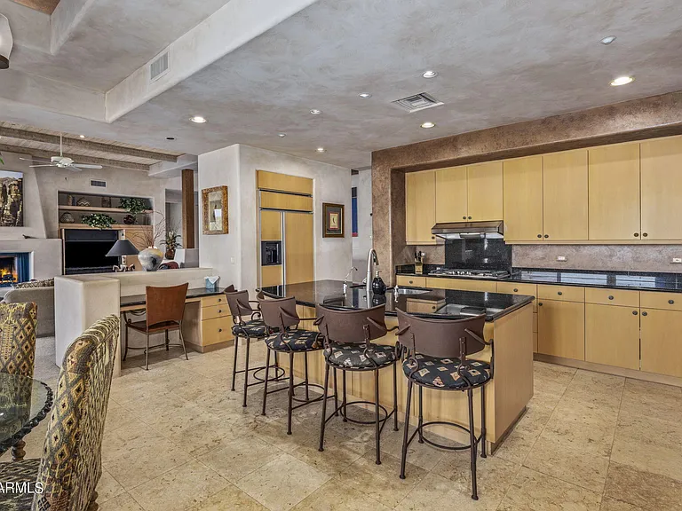 9792 E Forgotten Hills Dr — Photo 5