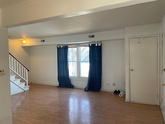 3rd image of 1312 S Glen Cir
